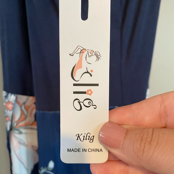 Kilig L Navy Floral Maxi Dress - Picture 5 of 12